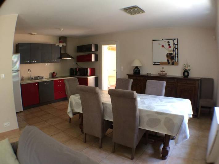 Location de vacances pour 6 personnes, avec jardin à Saint-Geniès-de-Comolas - 4