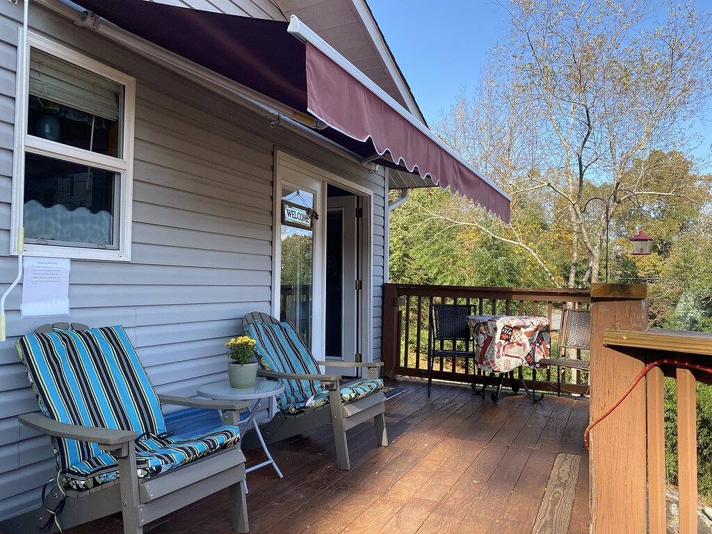 Ganze Wohnung, Friedliche Seeseite Ruhe in Northlakes, Caldwell County