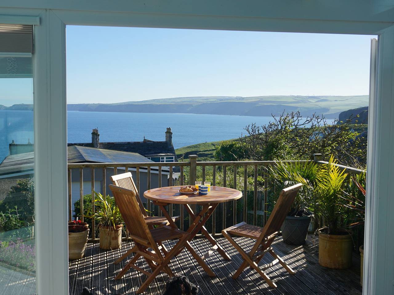 The Porthole in Port Isaac, Pentire Point - Widemouth