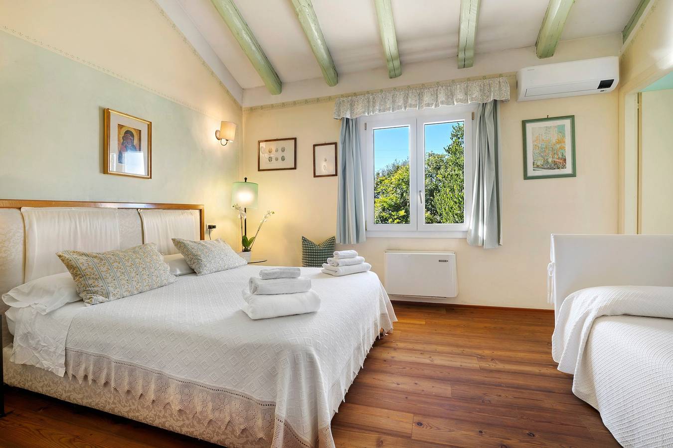 Chambre 'Verde' avec Jardin Partagé, Wi-Fi et Climatisation in Mirano, Province de Venise