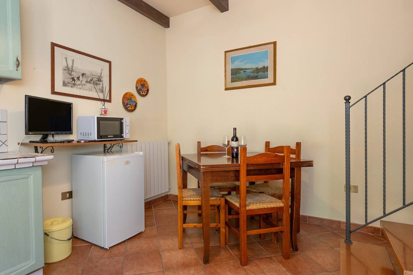 Appartamento intero, Appartamento 'Mirtillo' con piscina condivisa, Wi-Fi e aria condizionata in Livorno, Costa degli Etruschi