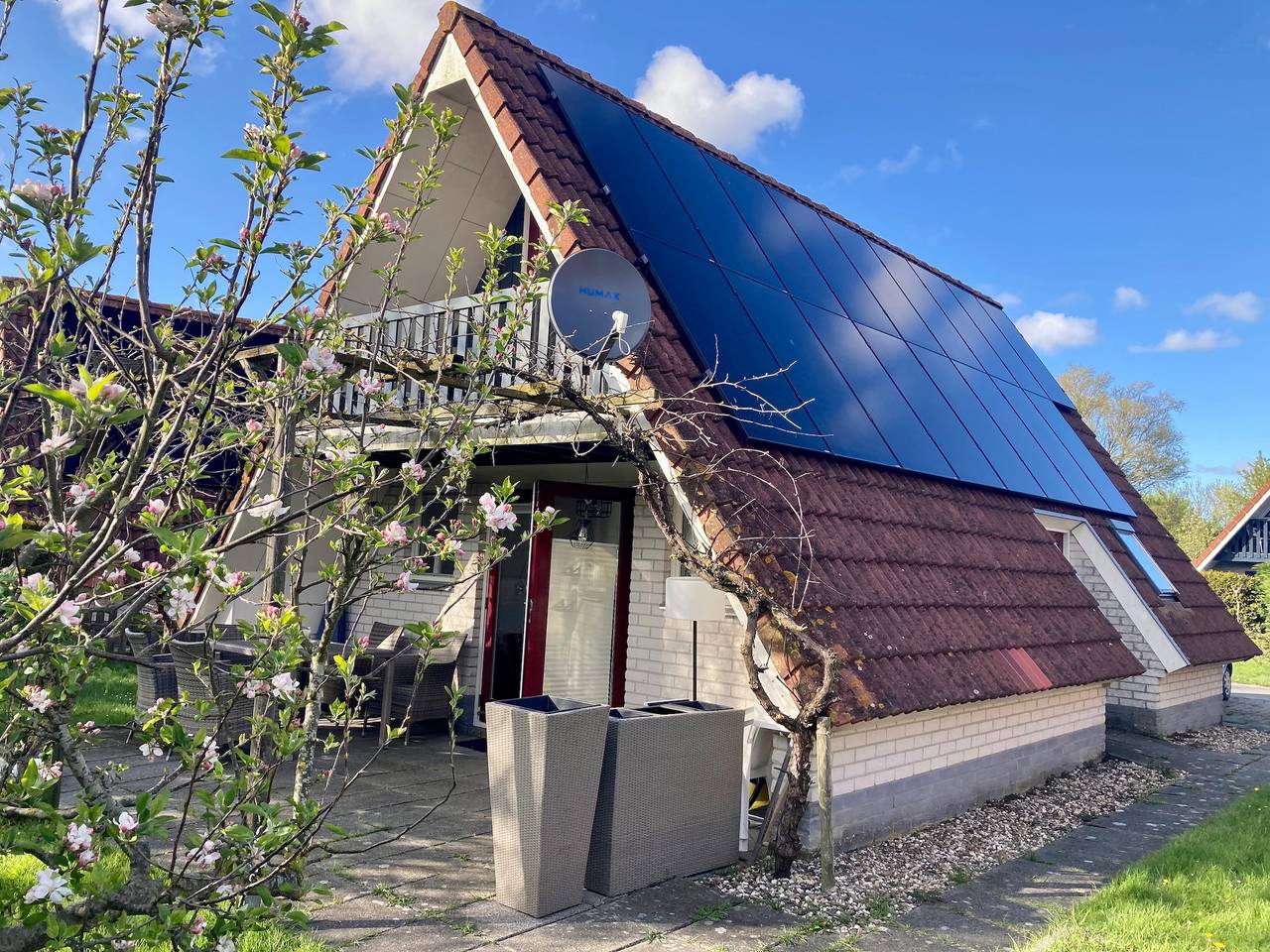 6 Erw Schönes Haus mit kleinem Garten und Terrasse in Oostmahorn, Dongeradeel