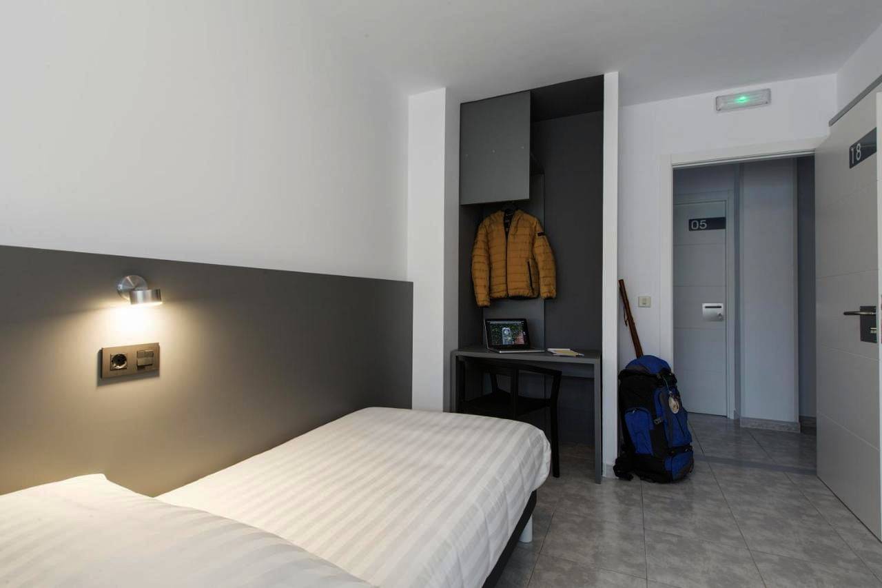 Triple Room with Private Bathroom in Lavacolla, Saint-Jacques-de-Compostelle