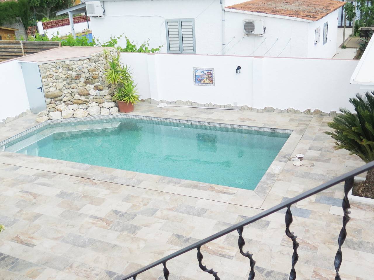 Villa à Roses avec Piscine Privée, Climatisation et Parking pour 6-8 Personnes in El Mas Boscá, Roses