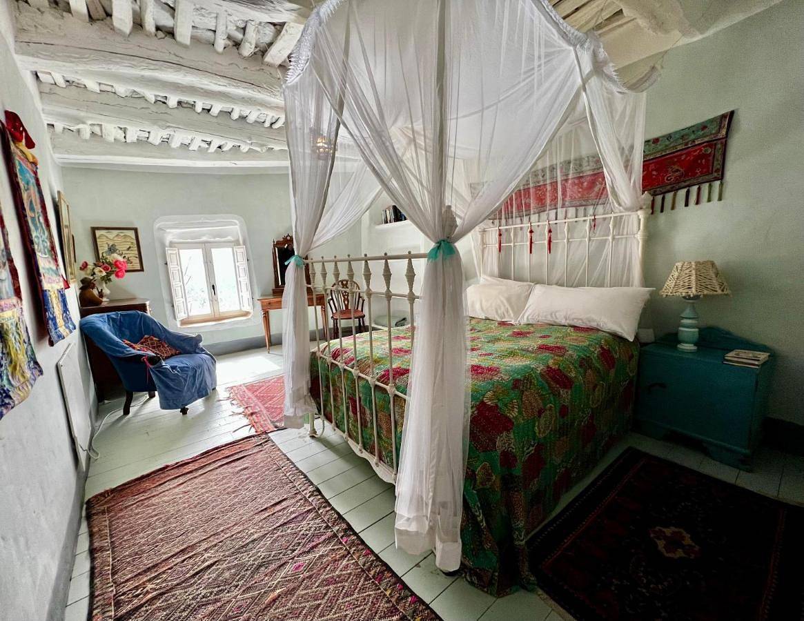 Villa with Private Pool in Atalbeitar, La Taha