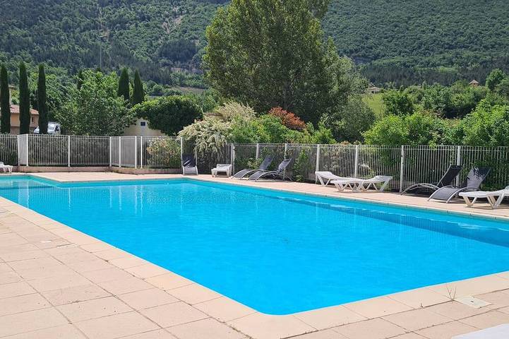 Appartement de vacances pour 4 personnes, avec piscine et balcon ainsi que jacuzzi et jardin - 1