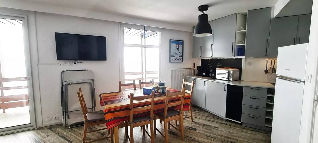 Location de vacances pour 8 personnes, avec Terrasse et Vue dans La Mongie