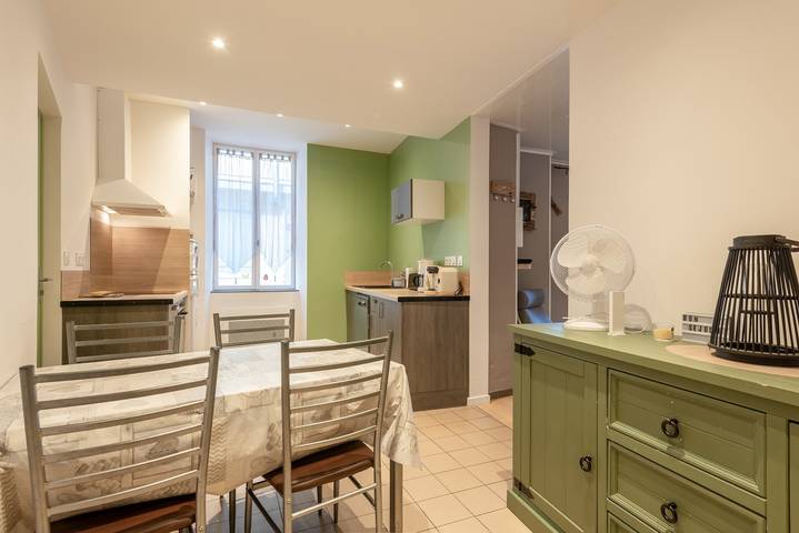 Apartamento entero, Apartamento T2 "Los Pirineos" cerca del centro y balneario in Bagnères-de-Bigorre, Altos Pirineos