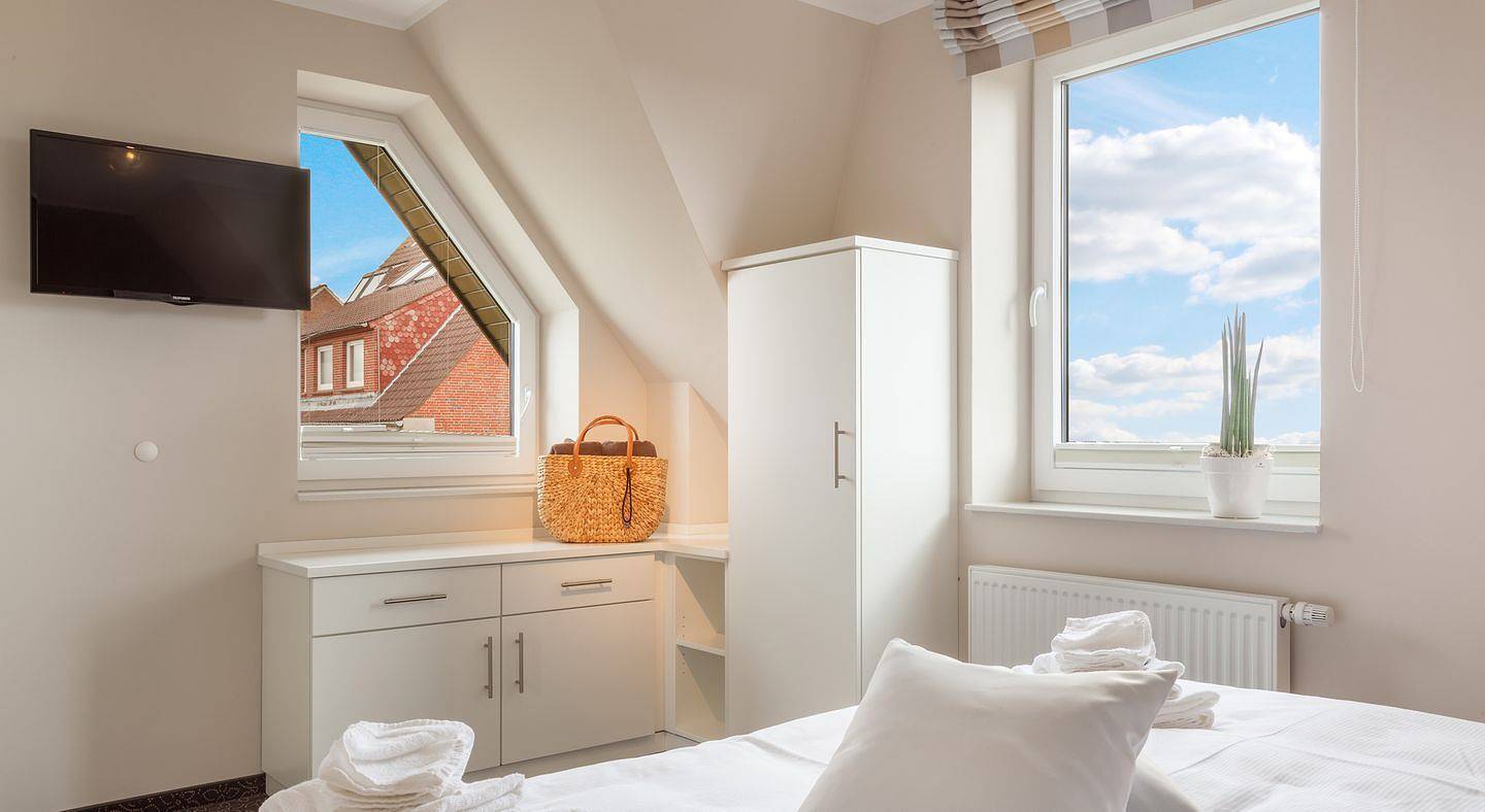 Komfortables Ferienhaus Juist: Dünenblick, 4 Sz, 4 Bäder, Gäste-Wc, Kamin, Grill in Juist