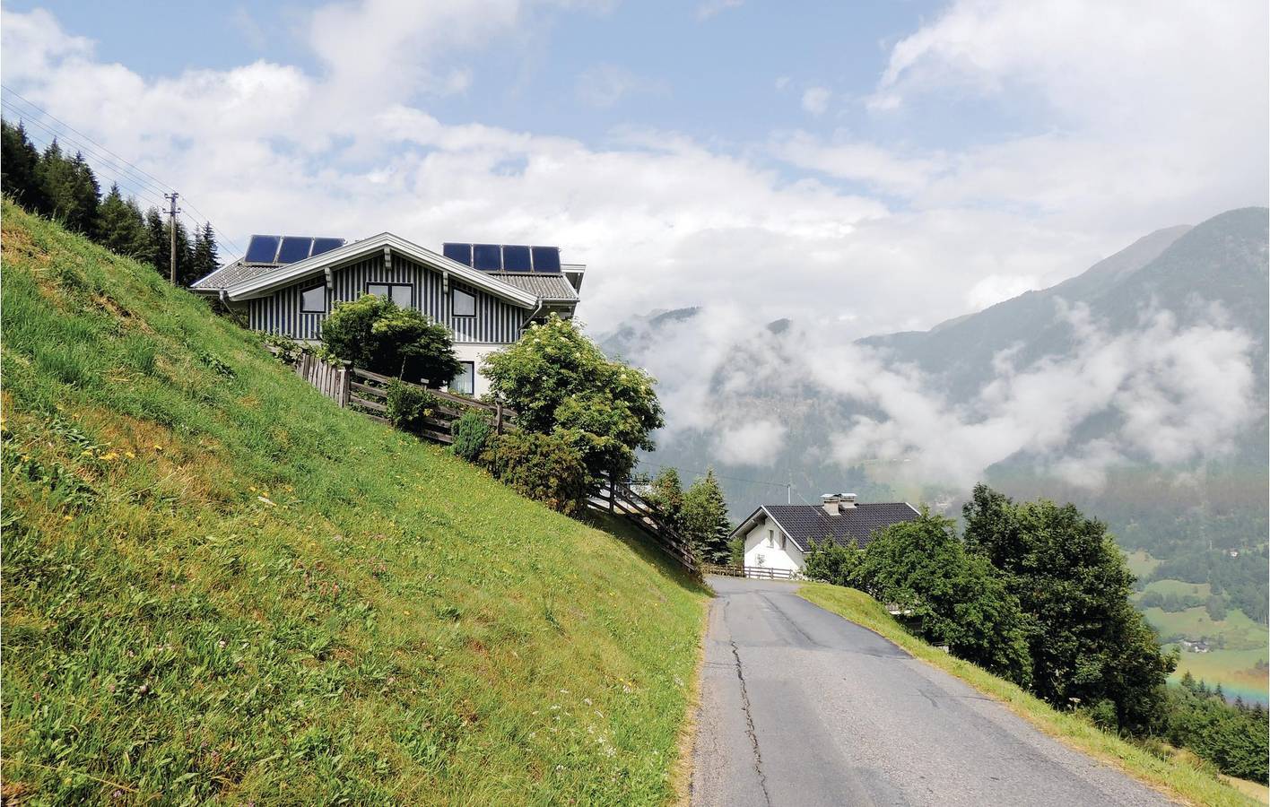 Entire holiday apartment, Holiday apartment for 4 people with terrace in Mörtschach, Oberkärnten