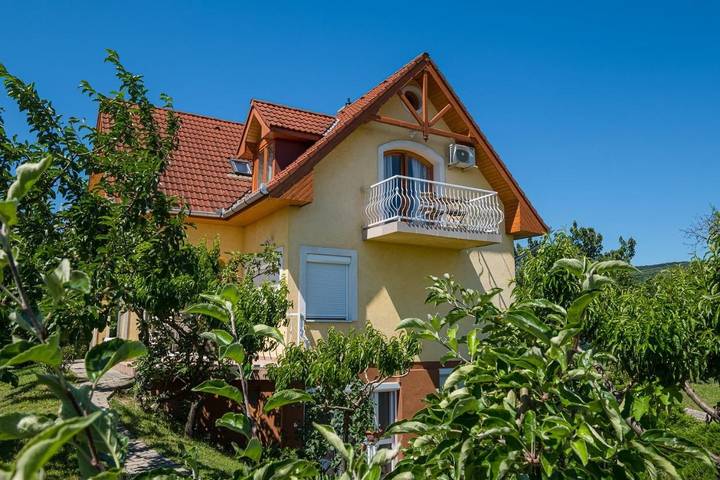 Ferienhaus für 3 Personen, mit Balkon und Garten sowie Ausblick und Seeblick in Balatonfüred - 4