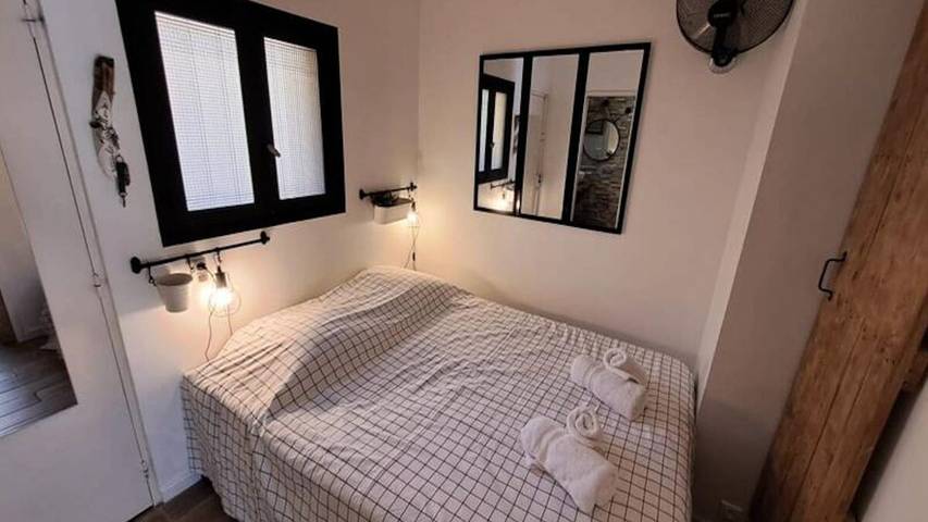 Gîte pour 6 personnes, avec balcon dans Plage de La Fossette - 4