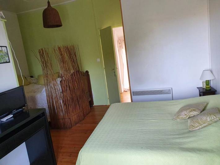 Location de vacances pour 2 personnes, avec vue ainsi que jardin et terrasse à Crézancy-en-Sancerre - 3