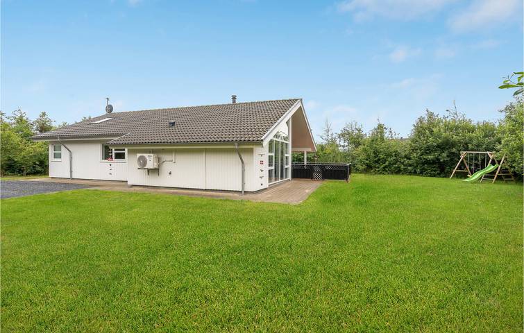 Ferienhaus für 10 Personen, mit Whirlpool und Terrasse sowie Sauna in Tranum Strand