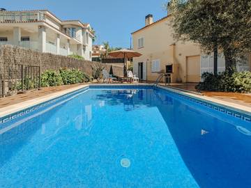 Villa for 10 Guests in Blanes, Costa Brava, Picture 4
