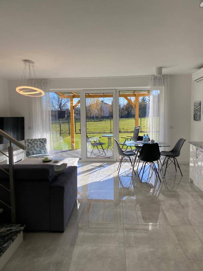 Apartament wakacyjny dla 6 osób, z widok i ogród w Nowy Sącz