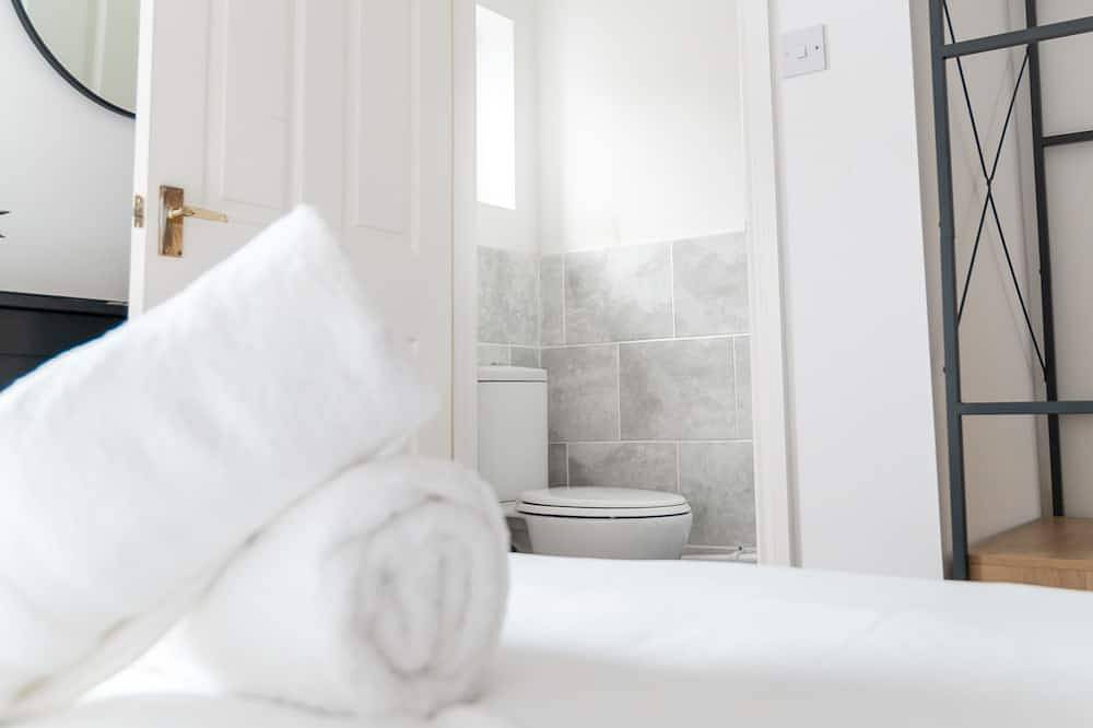 Corner Pin Cottage, stunning house..right in the heart of Whitstable  in Whitstable, Kent