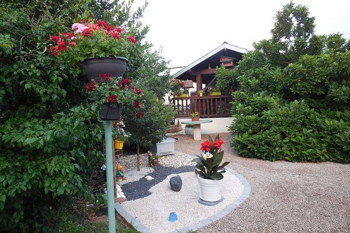 Gîte pour 2 personnes, avec Terrasse et Jardin