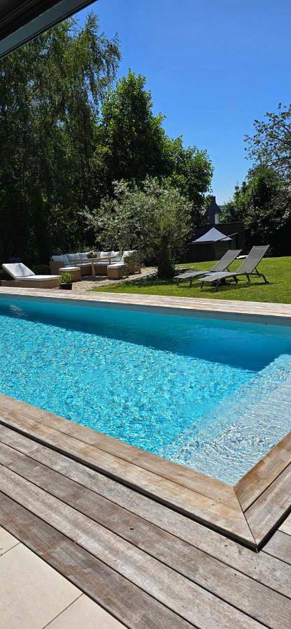 Loft de jardin le 8 in Locminé, Région de Pontivy