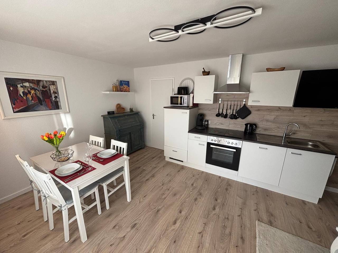Ganze Ferienwohnung, Apartment Simone - Apartment 45qm, 1 Schlafzimmer, max. 3 Erwachsene und ein Kleinkind in Hüttlingen, Schwäbische Ostalb