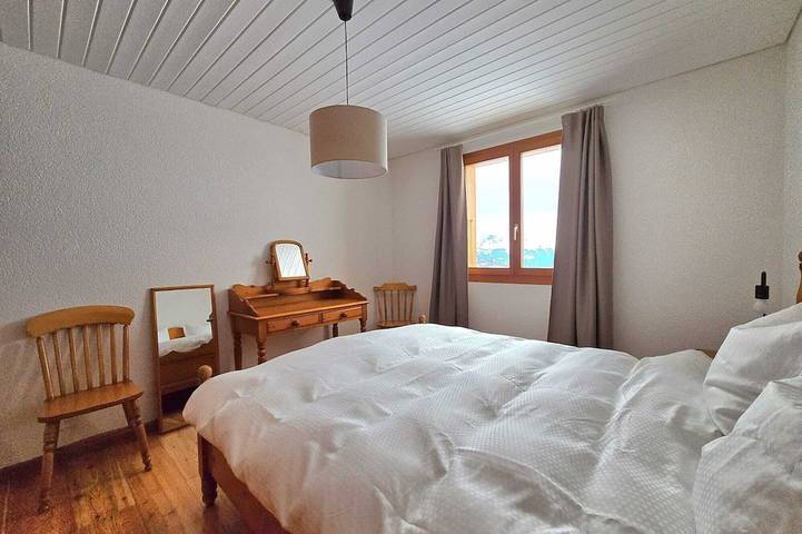 Gîte pour 6 personnes, avec terrasse à Saint-Martin (Suisse) - 2