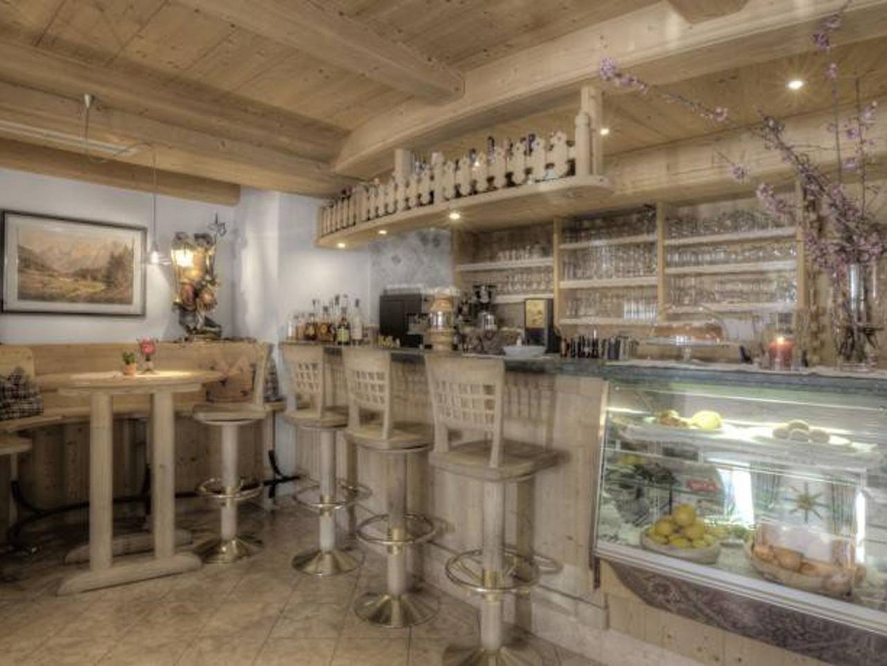Ganze Ferienwohnung, Garni Ciasa Ai Pini - Wohnung für 2/3 Personen in San Cassiano, Abtei