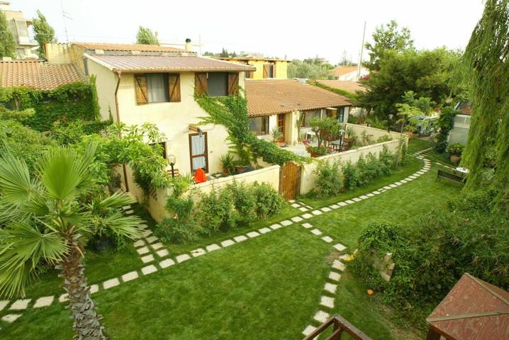 Appart’hôtel pour 4 personnes, avec Terrasse et Jardin ainsi que Piscine et Vue à Sciacca