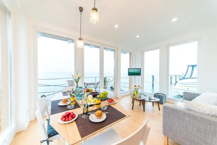Casa de vacaciones para 4 personas, con vistas al lago además de jardín y terraza - 1
