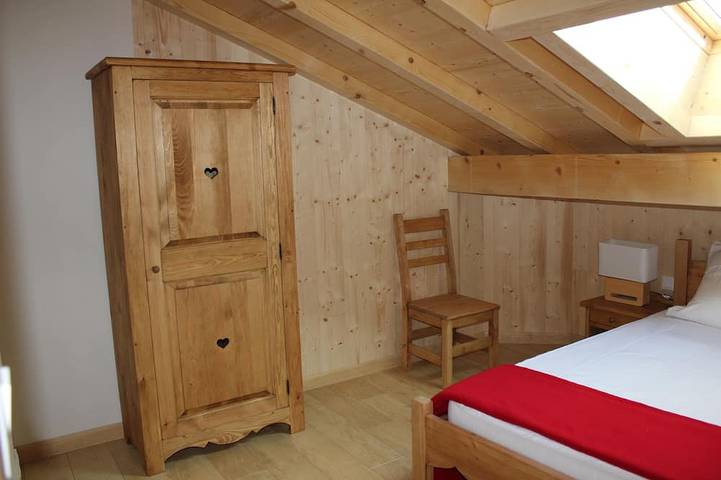 Gîte pour 12 personnes, avec sauna et jardin dans Office De Tourisme De Samoens - 4
