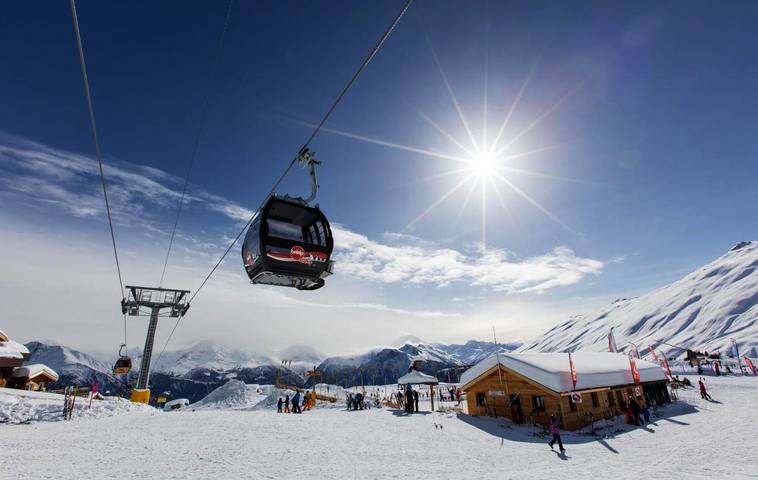 Ferienwohnung für 8 Personen, mit Balkon und Terrasse sowie Ausblick in Belalp - 2