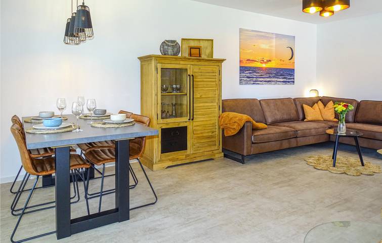 Ganze Ferienwohnung, Büsum Strand Appartement mit Parkplatz & Terrasse in Büsum, Kreis Dithmarschen