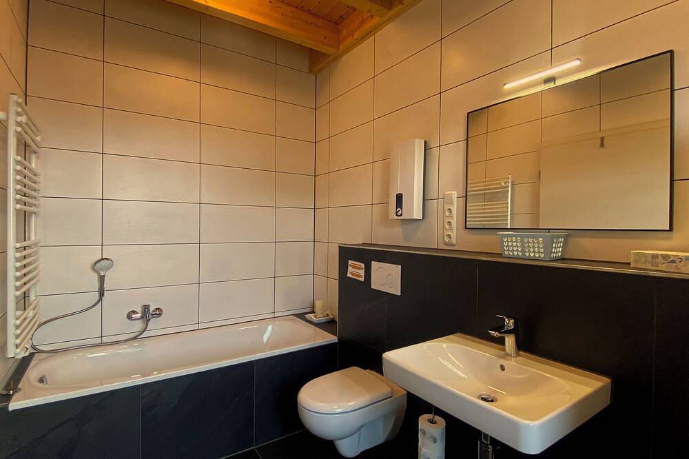 Ganze Wohnung, Ruhige Ferienwohnung am Weiher in Schmidt Haustiere Herzlich Willkommen in Schmidt, Nideggen