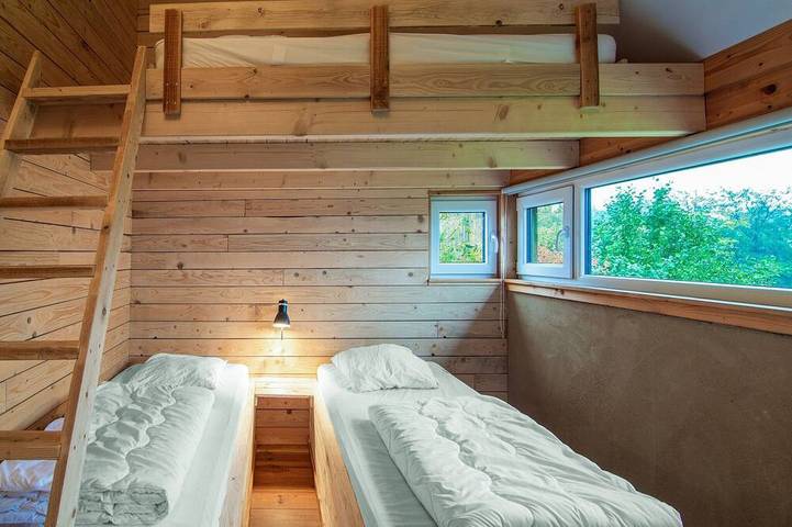 Location de vacances pour 15 personnes, avec jardin ainsi que terrasse et sauna dans Sourbrodt - 4