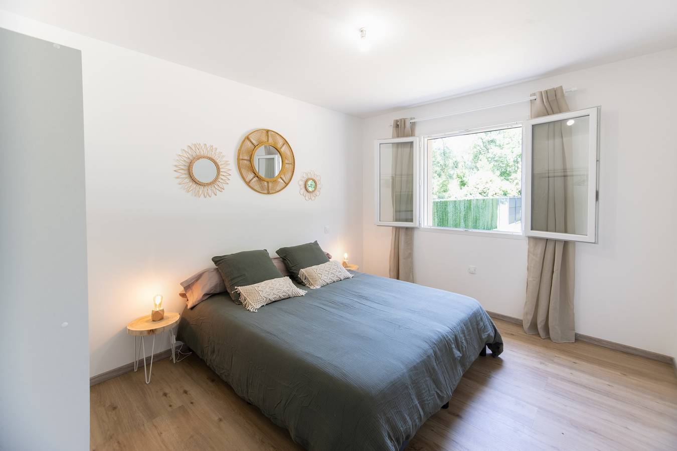 Ferienhaus für 6 Personen mit Pool in Berrias-et-Casteljau, Cevennen