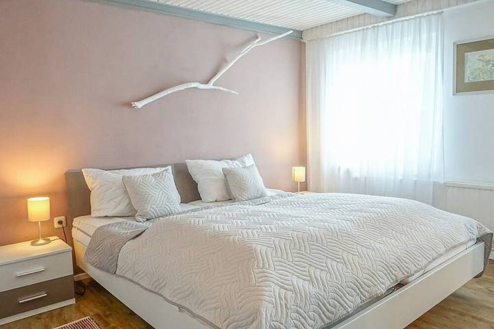 Ferienwohnung für 8 Personen, mit Garten in Katharinenheerd - 2