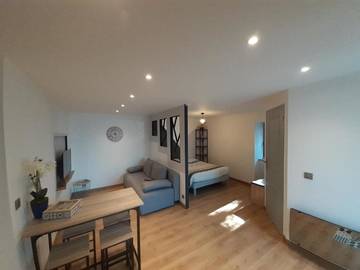 Gîte pour 4 personnes à Saint-Georges-de-Luzençon