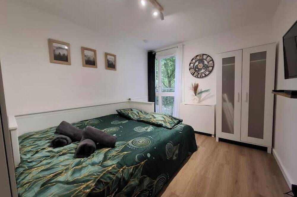 Entire apartment, Romantic & connected 10 min from line 14 + parking lot in Villejuif, Val-de-Marne