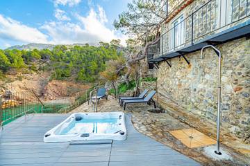 Villa in Deià, Serra de Tramuntana für 8 