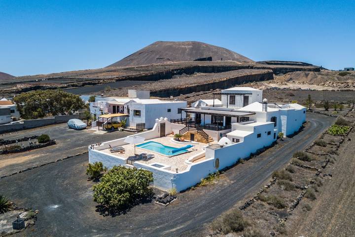 Casa rural para 5 personas, con piscina además de terraza y jardín en Teguise - 3