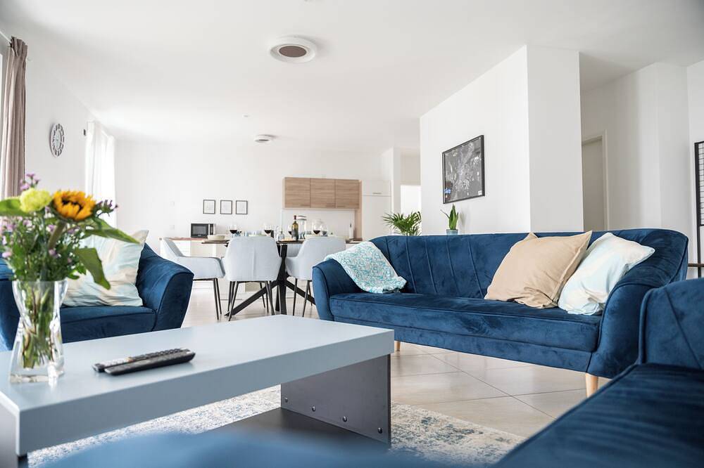 Ganze Wohnung, Zentral | für 6 | frei Parken | Terasse| nähe Uniklinik in Gießen, Lahntal