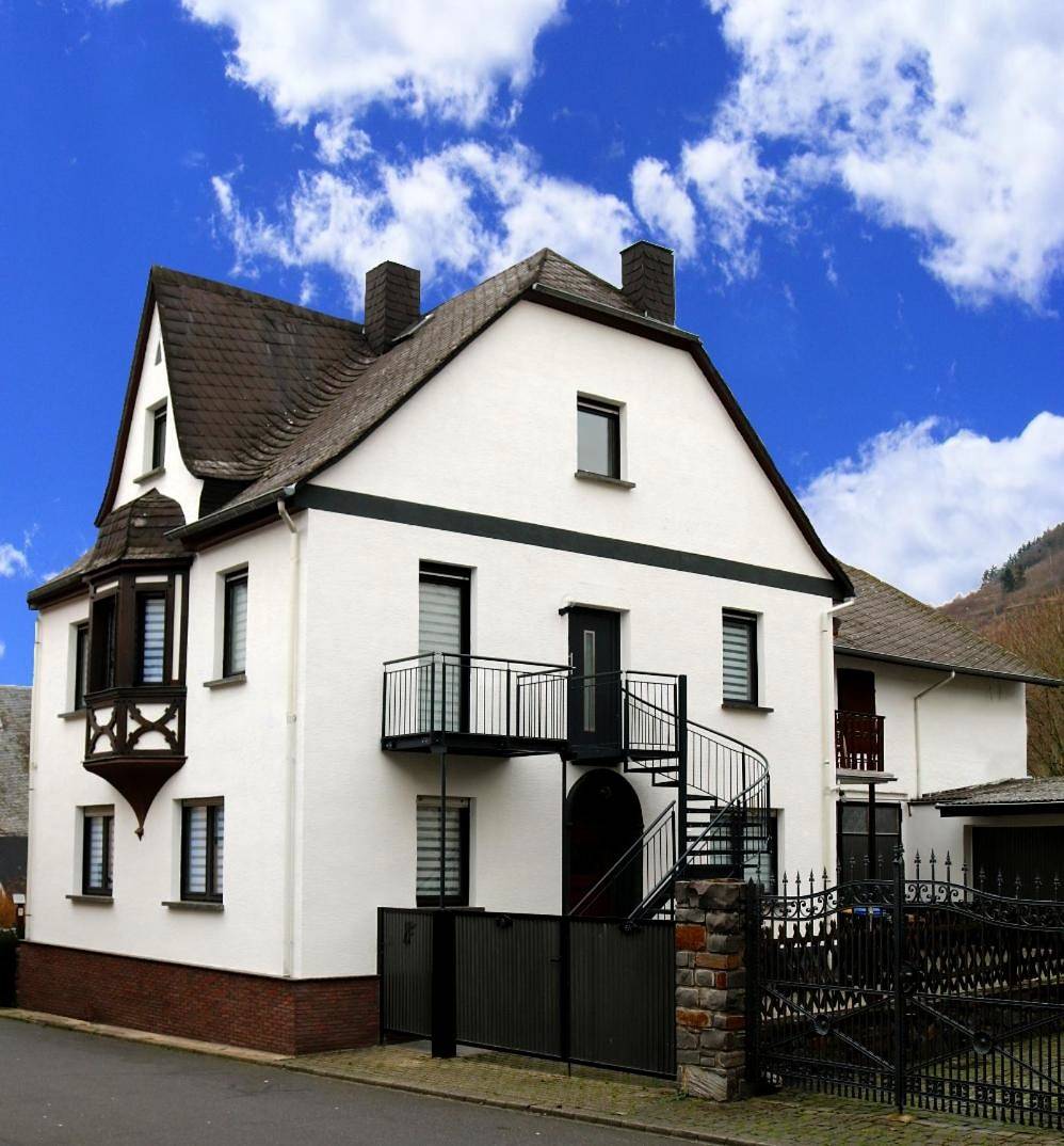 Ganze Wohnung, One-Bedroom Apartment with Balcony in Ellenz-Poltersdorf, Cochem-Zell