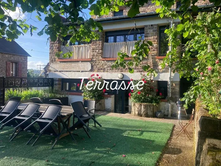 Casa de vacaciones para 10 personas, con jardín, Se admiten mascotas - 1