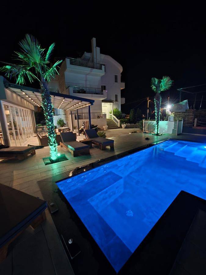 Chambre d’hôte pour 2 personnes, avec piscine ainsi que vue et jardin à Saranda - 4