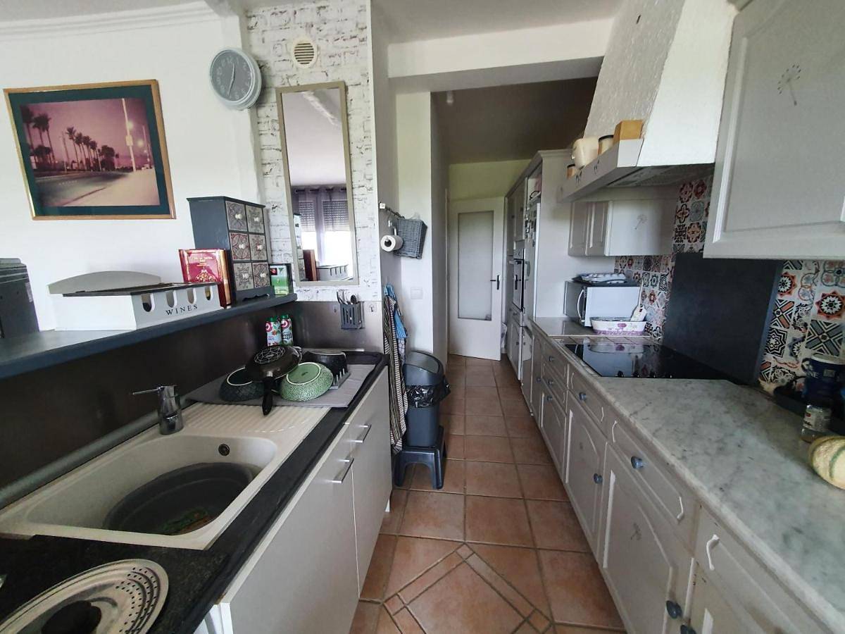 Appartement entier, Two-Bedroom Apartment in Joué-lès-Tours, Région de Tours