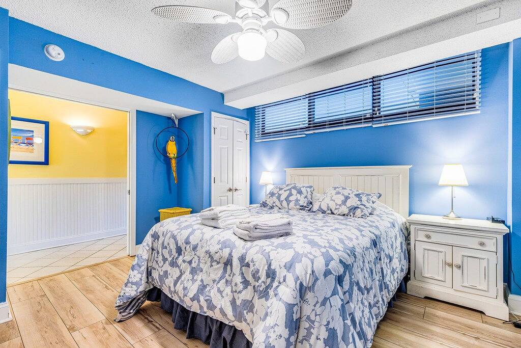 Ganze Wohnung, Sea Colony Ocean 2nd floor condo with elevator, pool, and gym in Sea Colony, Middlesex Beach