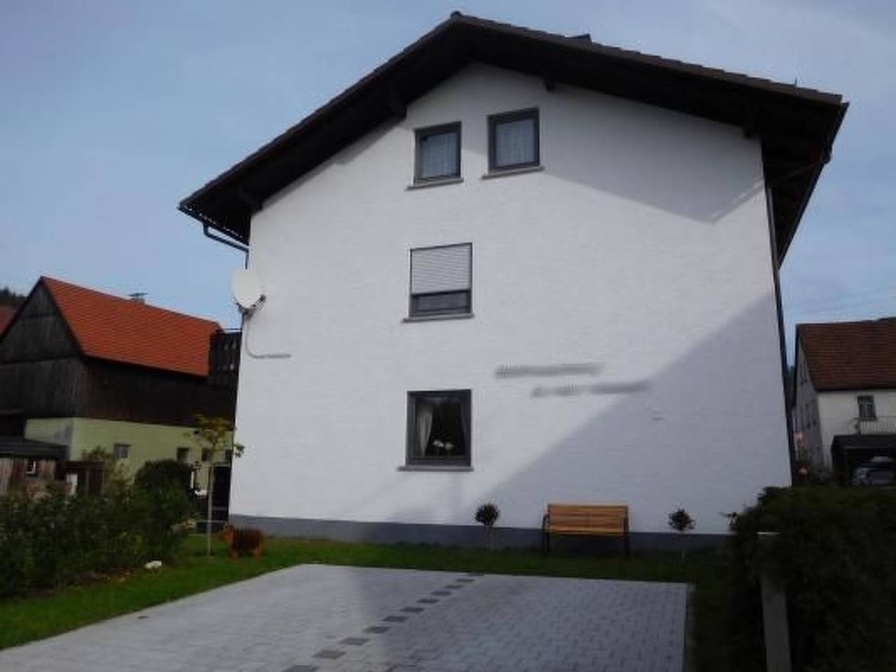 Ganze Wohnung, An der Rodach 1 -Eg in Steinwiesen, Frankenwald