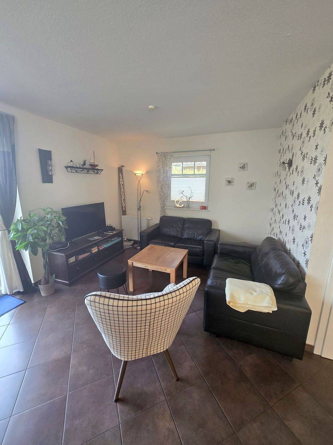 Ferienhaus (100qm) für 6 Personen + Hund mit Garten und freiem Blickzum Deich in Greetsiel, Krummhörn