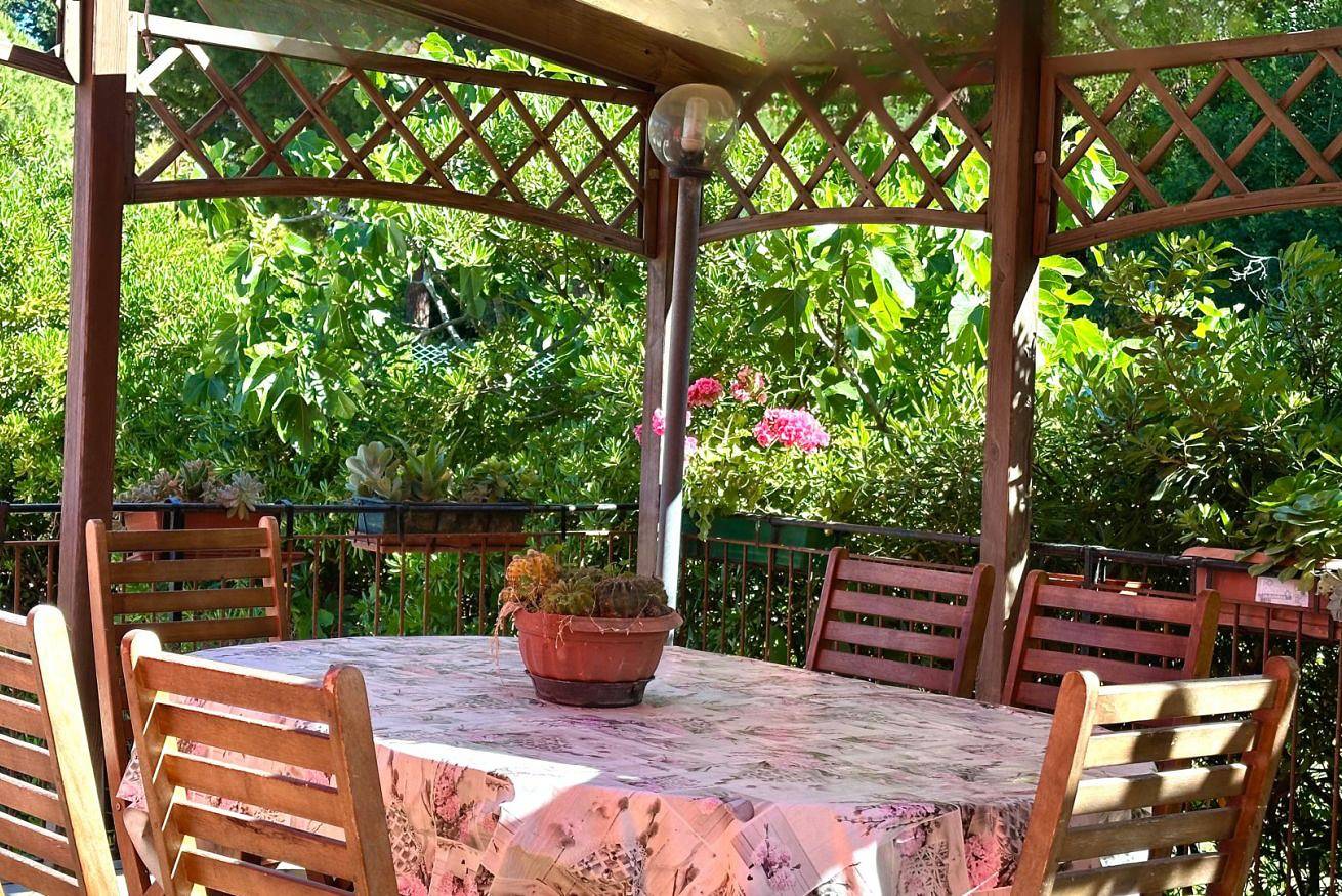 Apartamento entero, N279 - Numana, large four-room apartment with terrace in Sirolo, Riviera del Conero