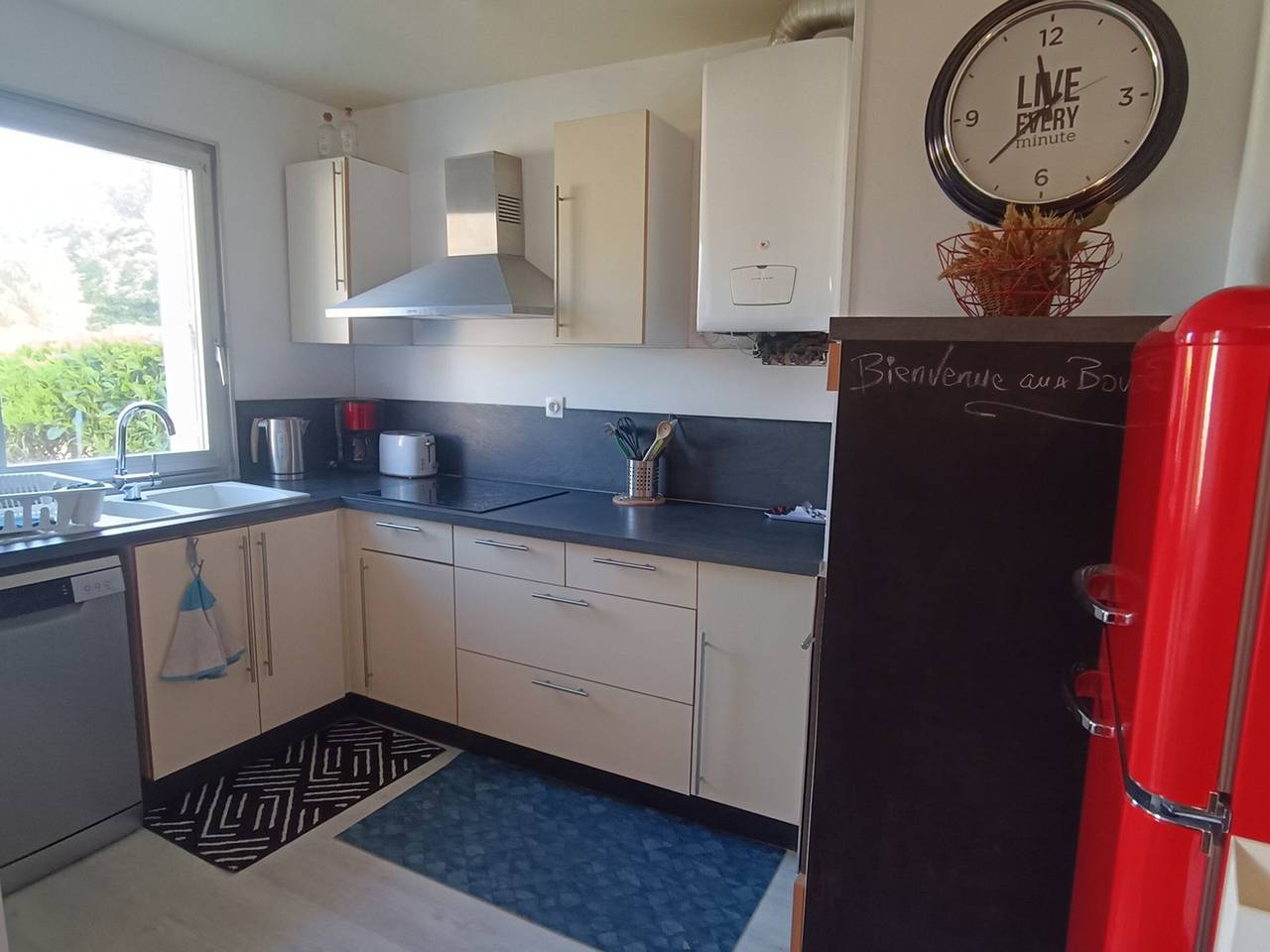Entire apartment, Ground floor apartment - 4 guests in Courseulles-sur-Mer, Caen region
