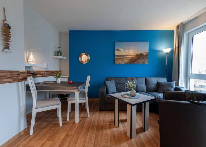 Ganze Ferienwohnung, Ferienwohnung 30 - Strandhaus Mönchgut - Endloser Sandstrand und das weite Meer in Lobbe Strand, Mönchgut